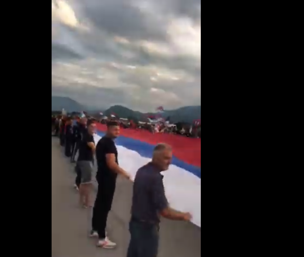 Podržali srpsku braću u najmasovnijim "auto-litijama" do sada (FOTO,VIDEO)