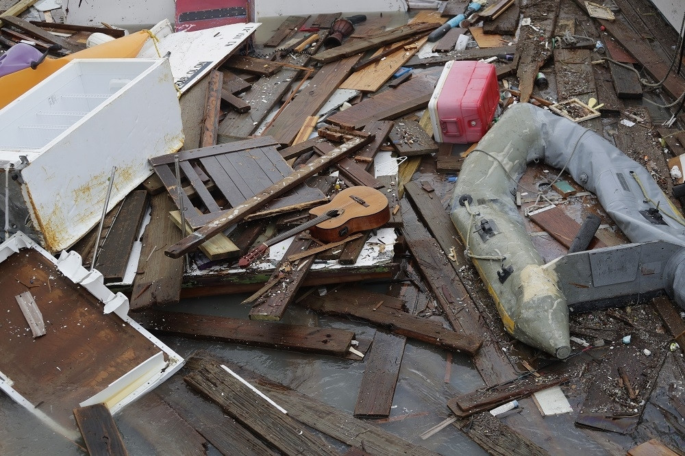 Stravičan uragan pogodio Teksas, 280.000 kuća ostalo bez struje, leteli kamioni i dalekovodi (FOTO)