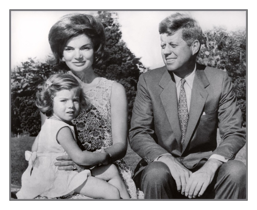 Ovih 10 zanimljivosti o Džeki Kenedi Onazis malo ko zna, a nećete poverovati šta je sve preživela