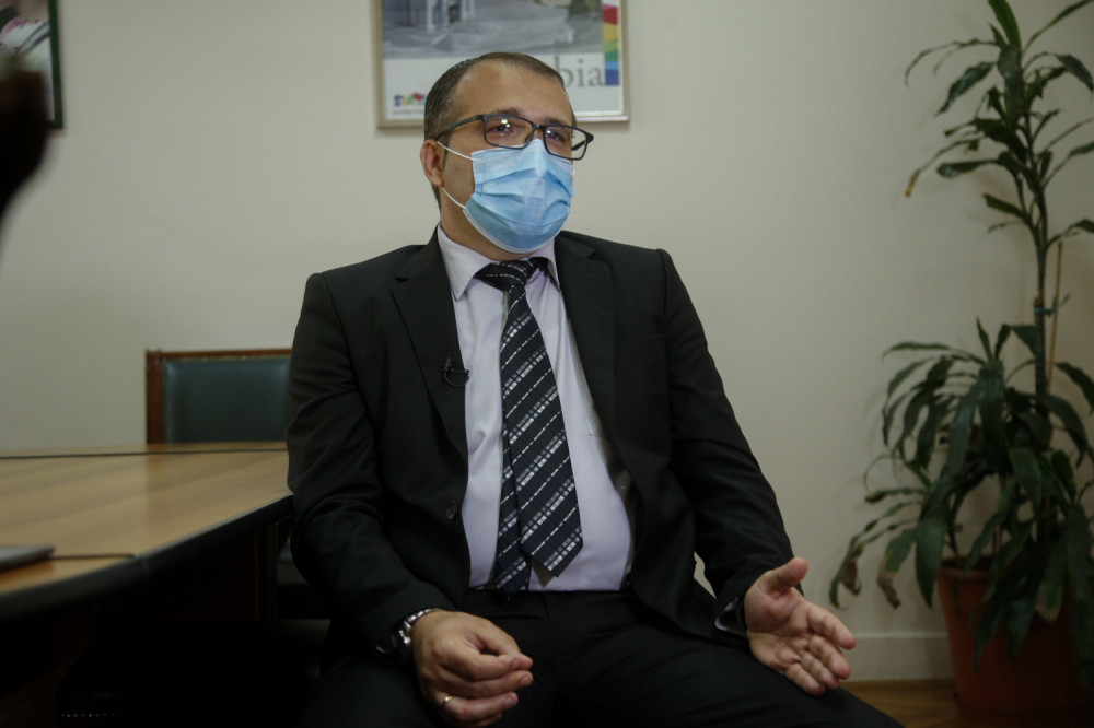 Imam imena 4 aktivna ministra! Ako ministri nisu ''svete krave'', zašto bi to bile nevladine organizacije?