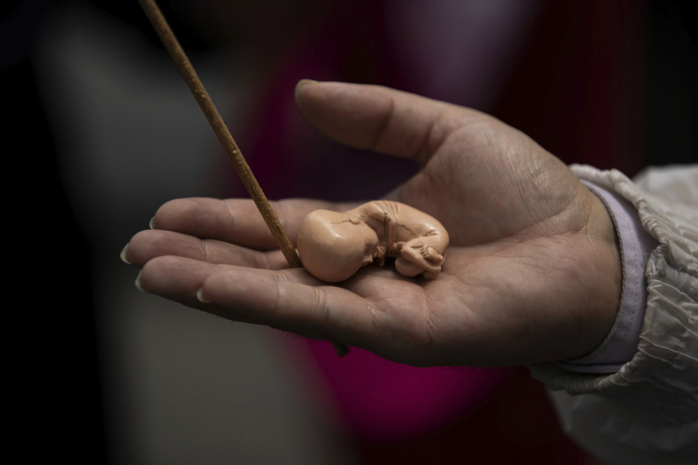 Korona razara ogromnu zemlju, umire svaki 10 zaraženi, evo gde su opasno pogrešili!