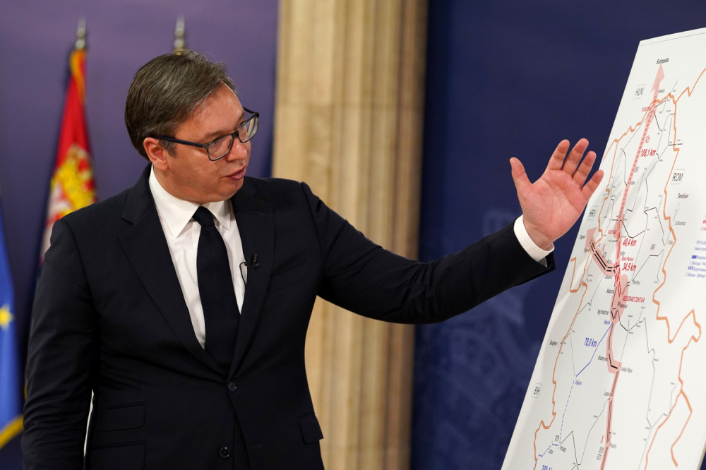 Hrvati žale što Vlada u Prištini ovisi od Vučića