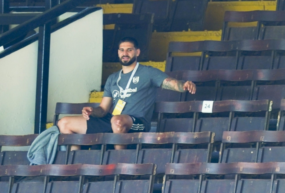 Mitrović na tribinama, Fulam u finalu