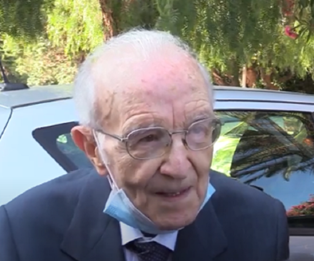 Đuzepe upisao fakultet sa 94, završio ga sa 97 godina! (VIDEO)