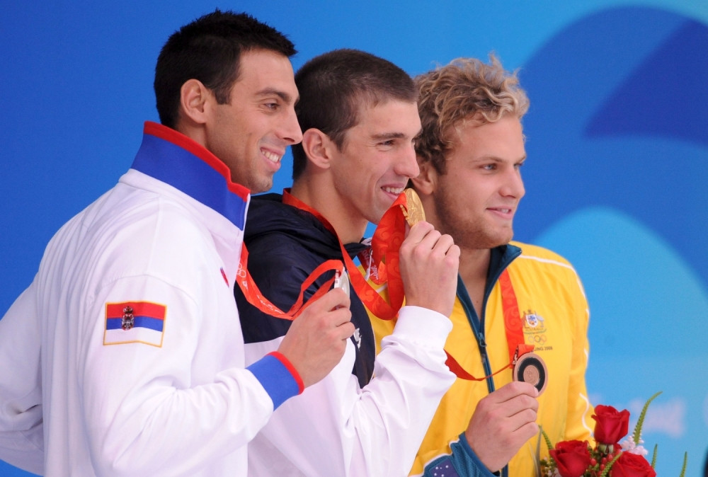 Čavić je pobedio Felpsa!