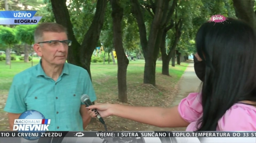 Pitali su meteorologa do kad će trajati vrućine, ali je voditeljka ukrala pažnju gledalaca! Od pogleda na nju postalo je vruće i ne prolazi!