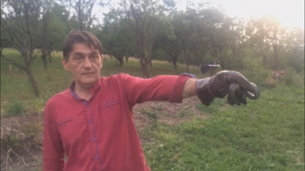 Dejan Bosinić iz Čačka dolazi ljudima u kuće kada su prestravljeni - jedna priča ledi krv u žilama!