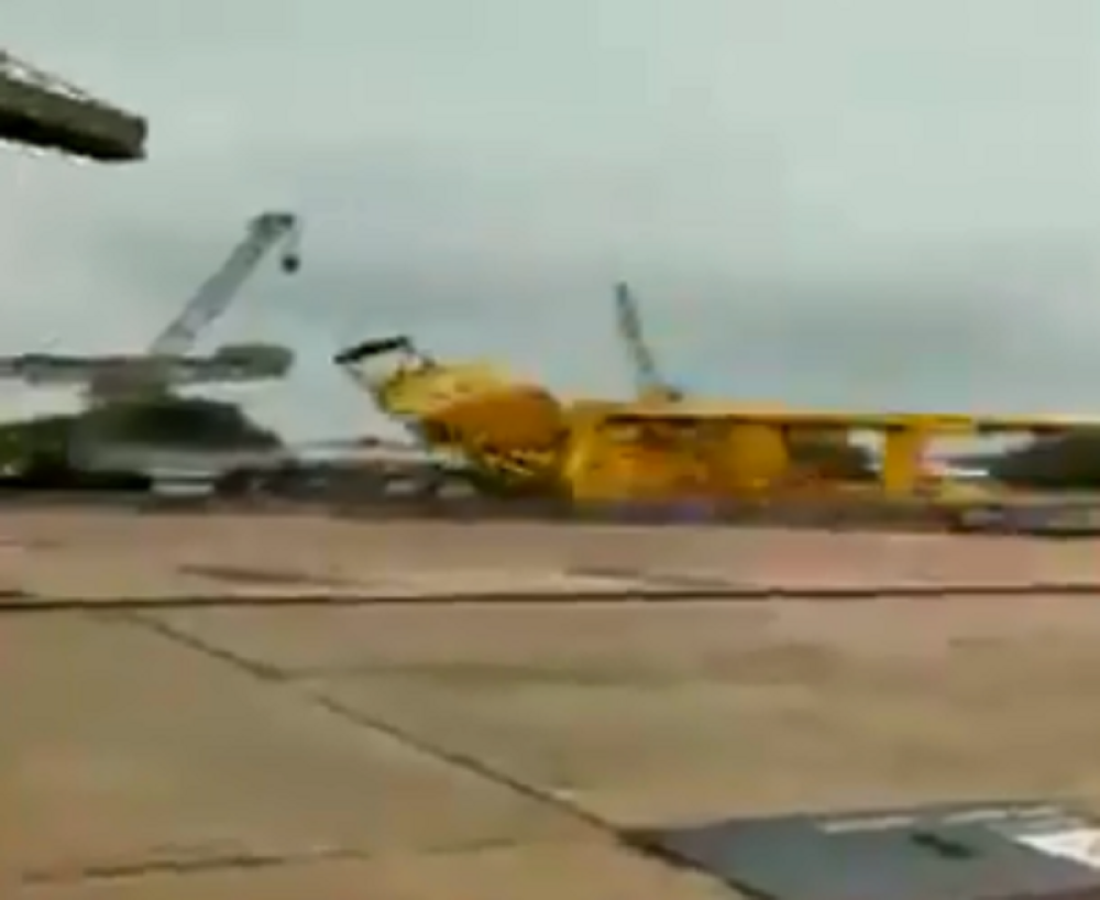 Srušio se kran, najmanje 11 radnika poginulo (VIDEO)