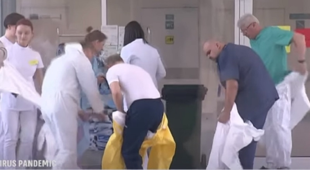 Jedan od najmoćnijih ljudi sveta obišao "crvenu zonu", a ovo je priča doktora koji je bio šokiran! (VIDEO)