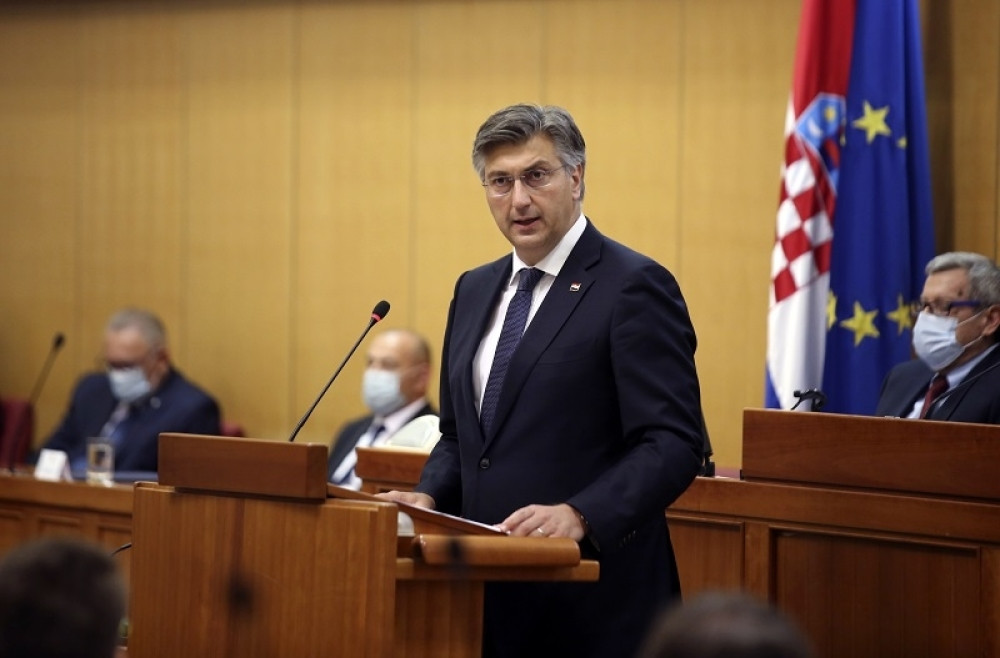 Plenković u izolaciji, njegova žena je pozitivna pa se odlučio na sledeći potez: Traže mu zamenu?