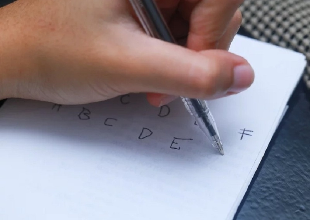 Zanimljive činjenice o levorukim ljudima, veoma su jedinstveni