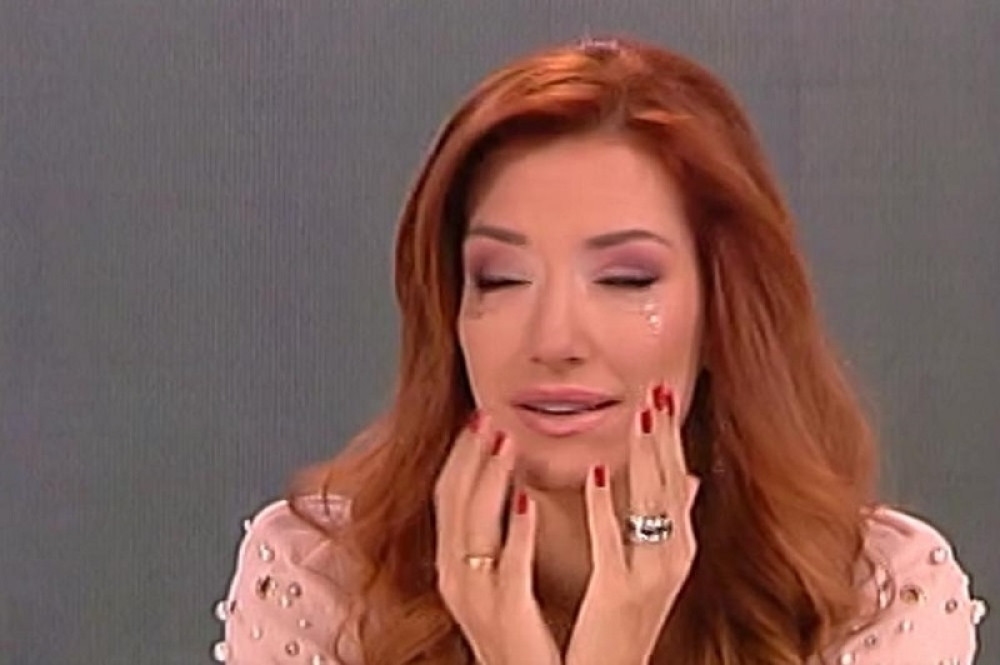 Jovana Joksimović skrhana bolom! (FOTO)