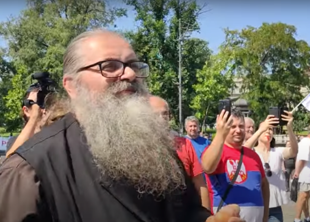 Šta se sve krije iza raspopa Antonija Davidovića?