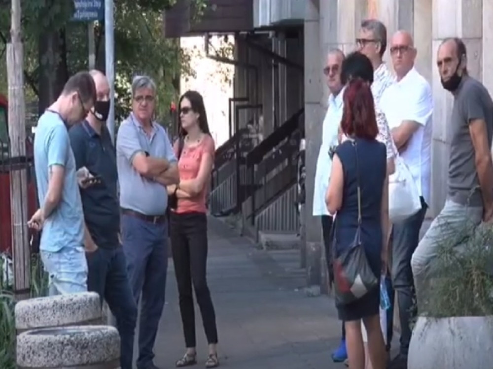 Andrija Jorgić sa ekipom Borbe u zavodu za transfuziju Svetog Save u Beogradu