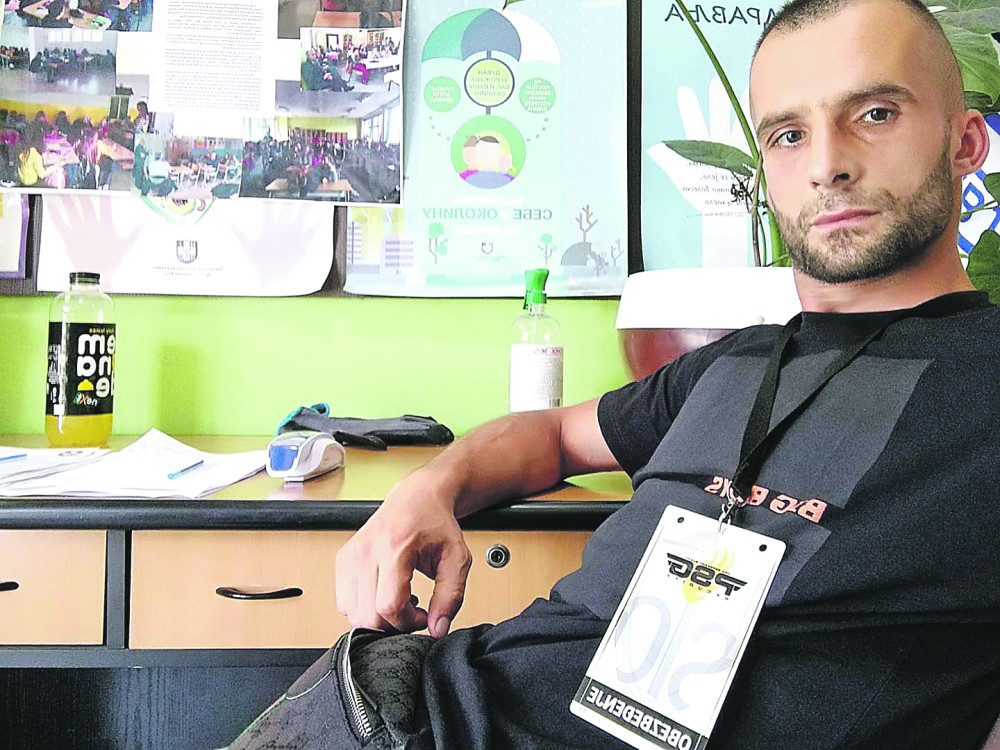 Junačina iz Novog Pazara! Nije razmišljao ni o zdravlju ni o posledicama: Ženi bolesnoj od korone dao veštačko disanje