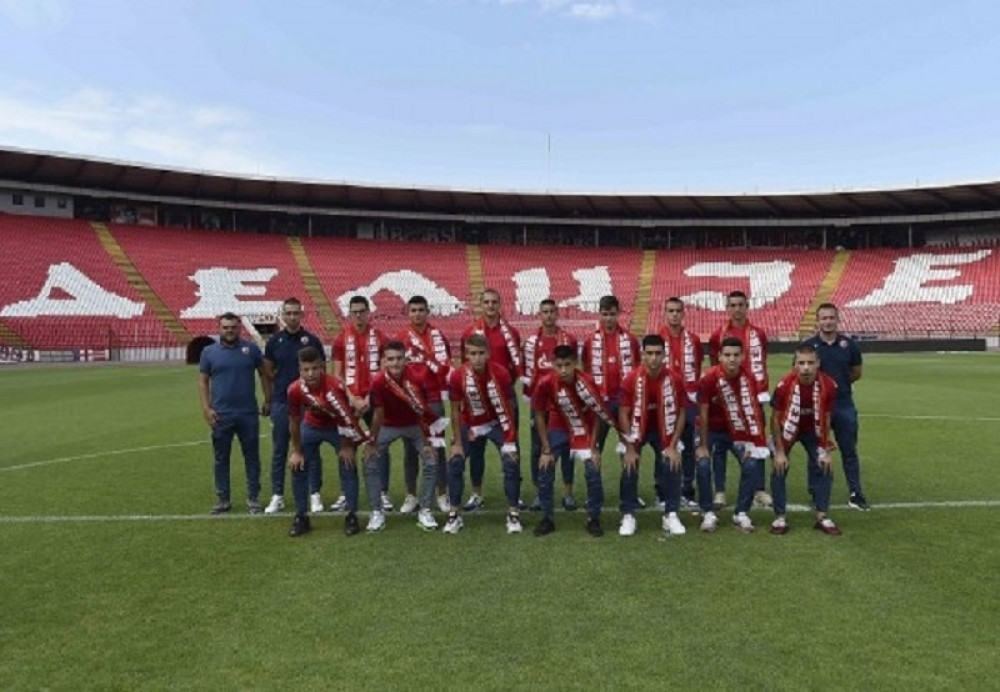 Zvezda dovela 17 novih profesionalaca! (VIDEO)