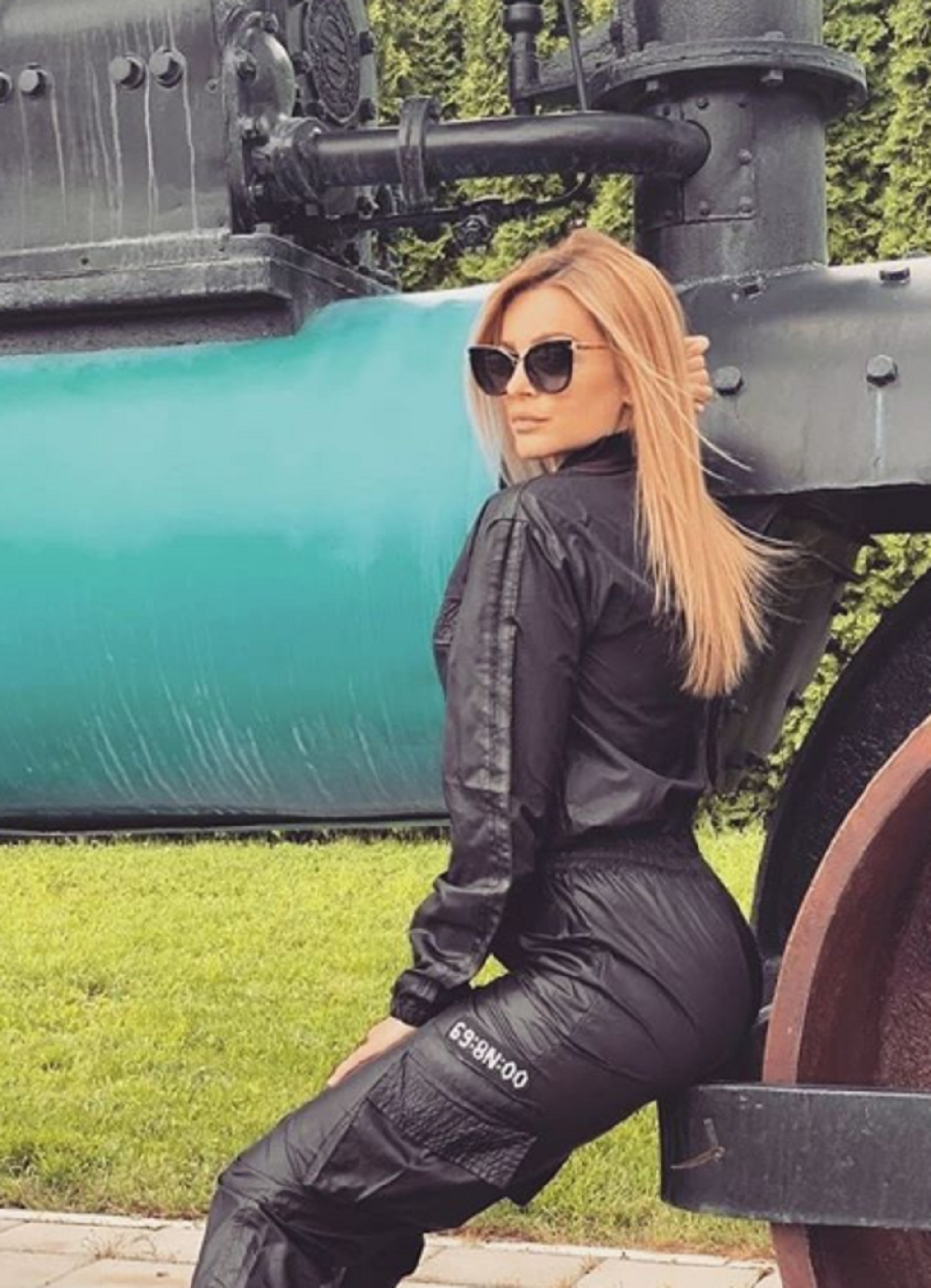 Pevačica Jelena Kostov progovorila o koroni i poražavajućim dešavanjima u ljubavi (VIDEO)