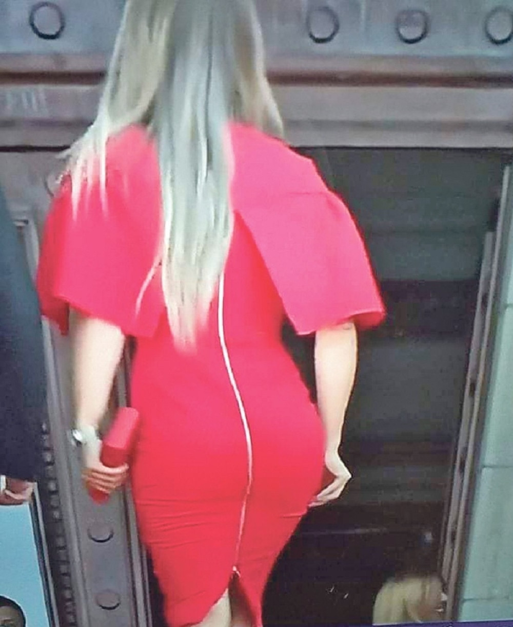 Ko je misteriozna poslanica zbog koje su gorele društvene mreže? (FOTO)