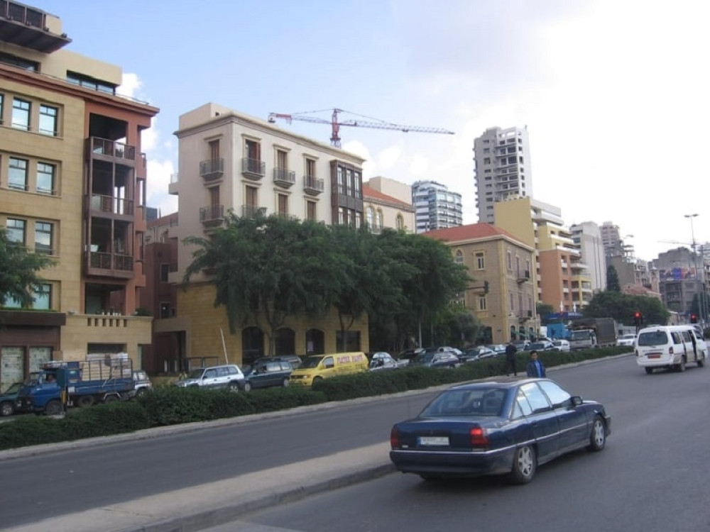 Džo radi na mestu gde je odjeknula eksplozija, a nekada je živeo u Beogradu (FOTO)