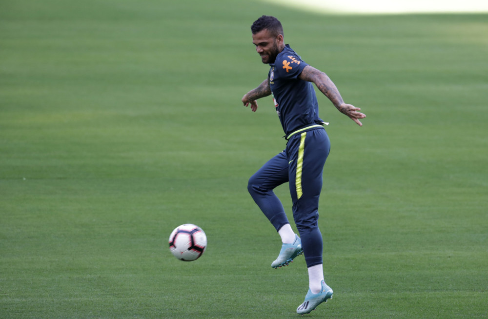 Fotografija Danija Alveša na Instagramu bacila u trans navijače Barse (FOTO)