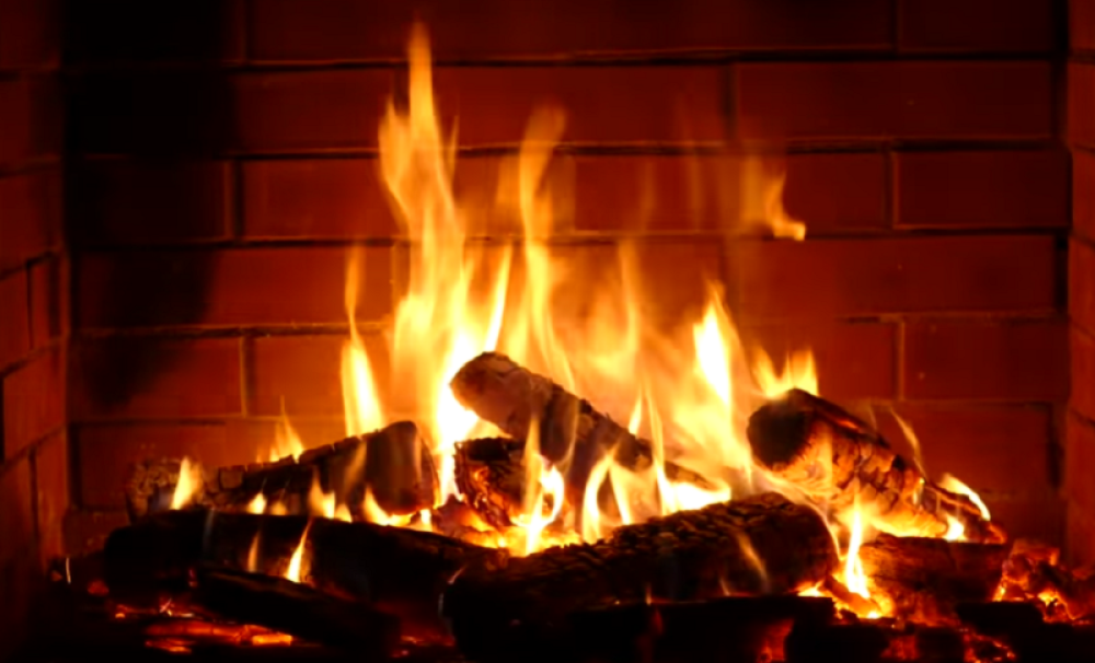 Ukoliko se grejete na drva, nipošto nemojte da bacate prirodni produkt sagorevanja, može vam biti koristan u kući i oko nje