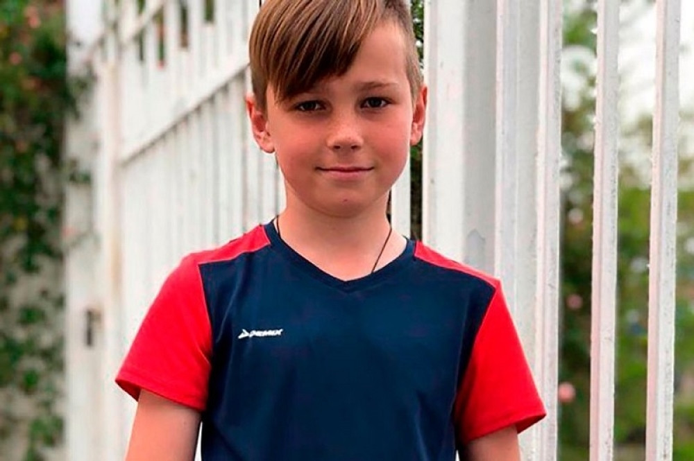 Medvedi ščepali i rastrgli dečaka (11) za tili čas, bacali ga po kavezu "poput kugle"