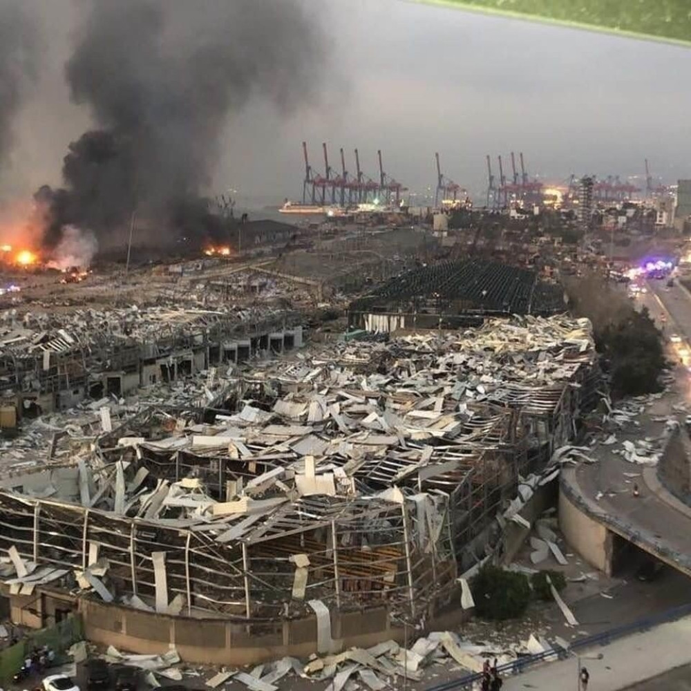 Uništen grad i zgrade koje se raspadaju u nedogled (FOTO/VIDEO)