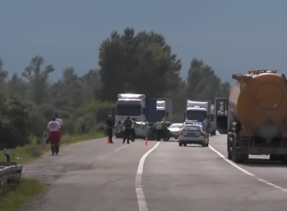 Poginula devojčica (4) dok je sedela u kolima svojih roditelja