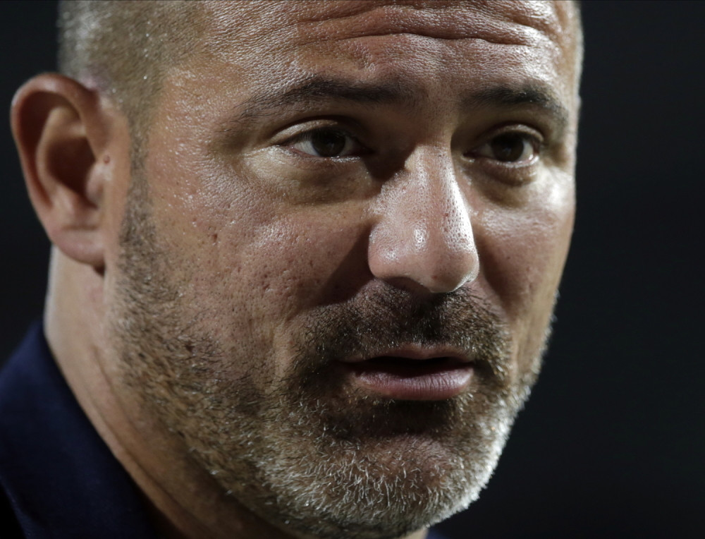 Stanković i Hardi u zagrljaju nakon saobraćajnog udesa! (FOTO)