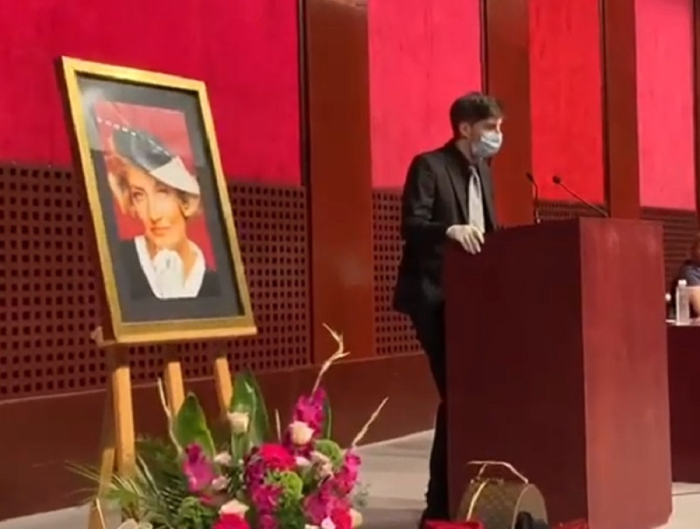 Lav Pajkić skrhan od bola jedva uspeo da se obrati svim prisutnim! (VIDEO)