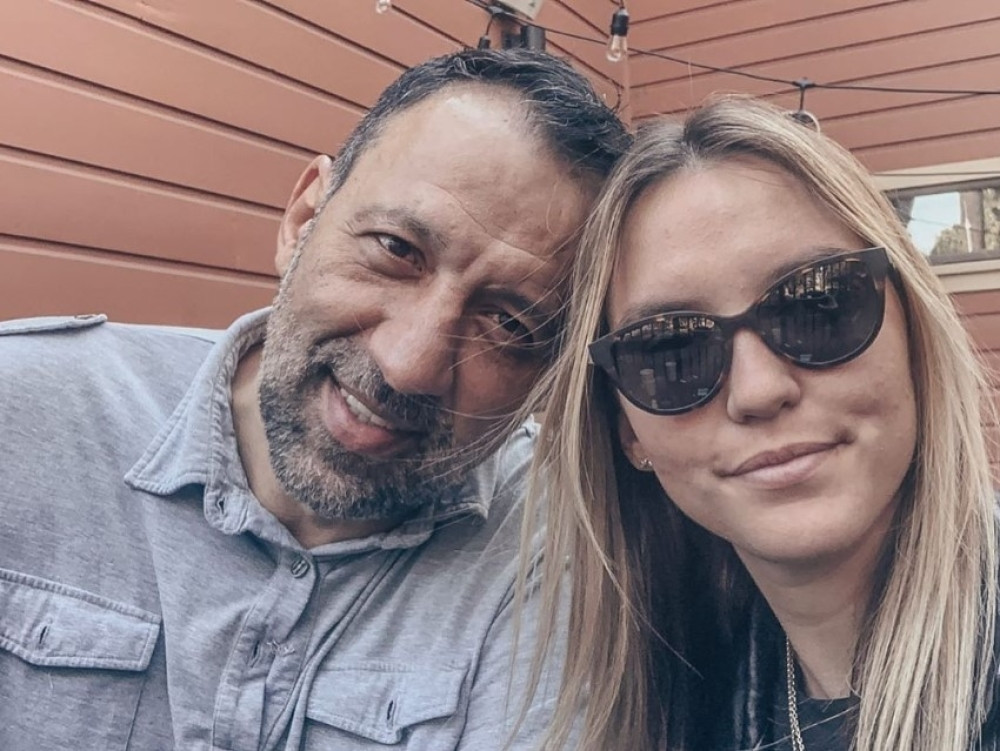 Usvojena ćerka Vlade i Ane Divca progovorila o svojim biološkim roditeljima koje nikad nije upoznala! (FOTO)