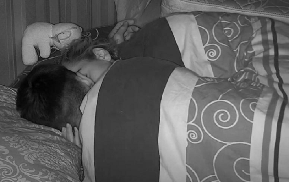 Bila je devojka Strahinje Trajkovskog, imaju zajedničke po*no snimke, a sada uživa u društvu ovog mladića (FOTO)