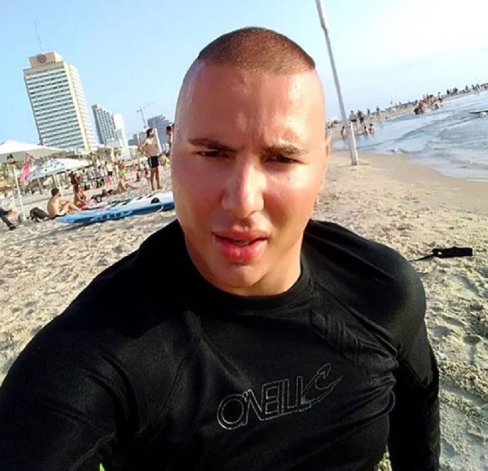 Ovo je Brendonova devojka: Pominjao je godinama, sad je javno i pokazao! (FOTO)