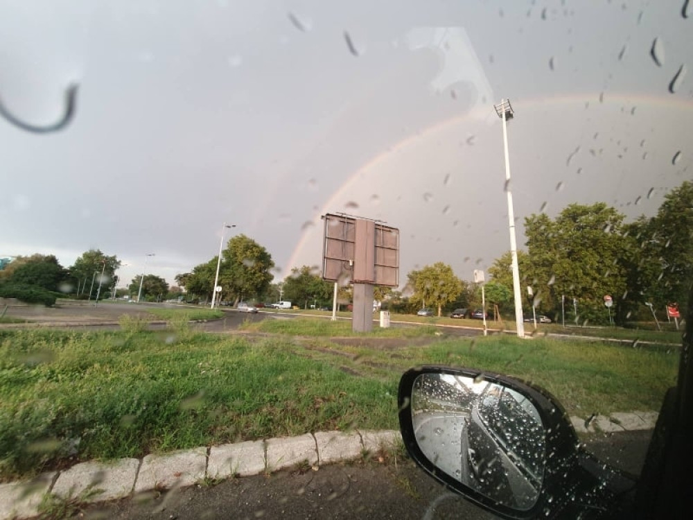 Beograđani gledali u raznobojna svetla na nebu (VIDEO)