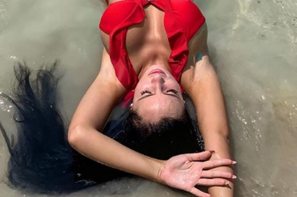 Oporavila se od javne sramote, sad je trudna i ima novi biznis! (FOTO)