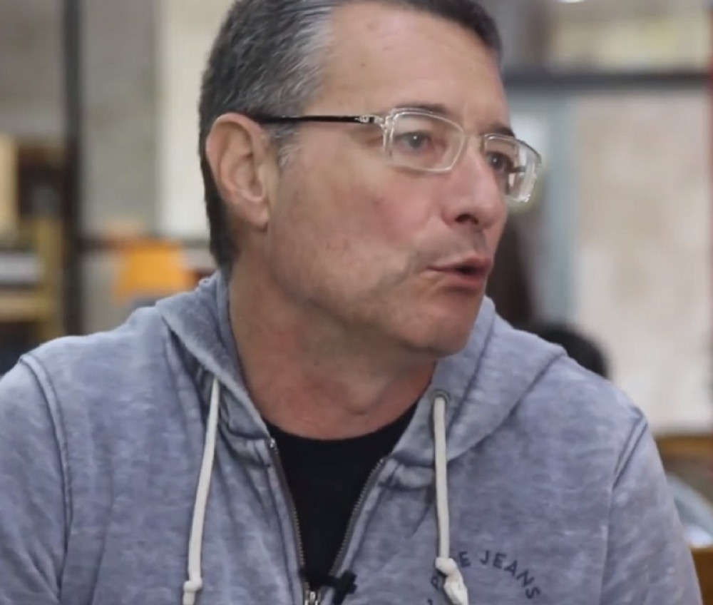 "Srpsko društvo počiva na silovanju!" reče Srđan Dragojević koji je 2006. optužen za pokušaj SILOVANJA! (FOTO)