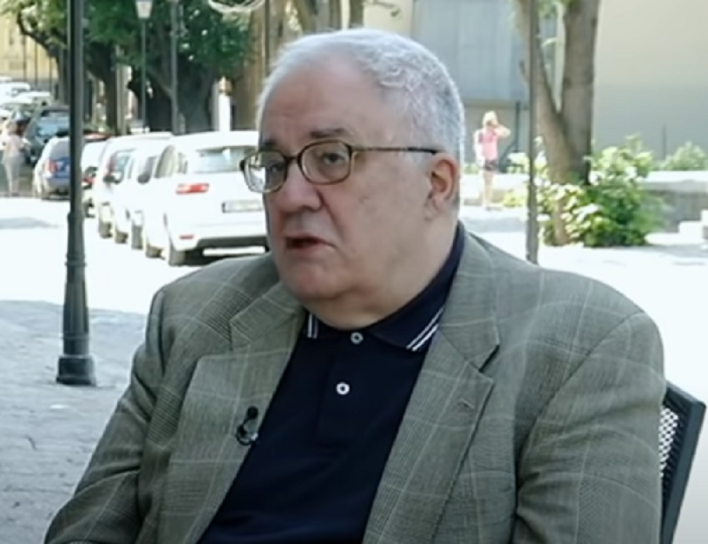 Skoro sto intelektualaca traži ostavku Vladimira Kostića zbog skandaloznih izjava o Kosovu!