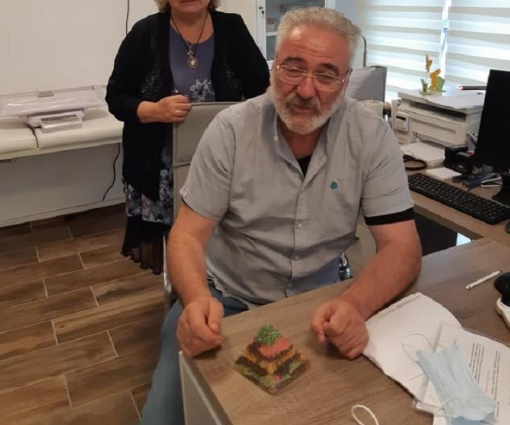 Doktor zapalio internet fotografijom piramide koja odbija koronu! (FOTO)