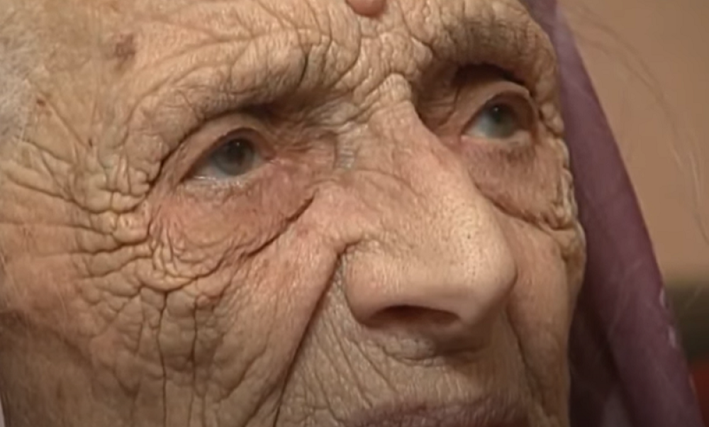 Tada, još uvek najstarija stanovnica Balkana, baka Fahrija dobro je upamtila (VIDEO)