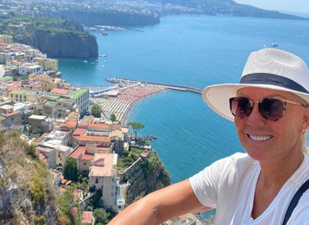 Lepa Brena se nameračila da proba nešto posebno: Pevačica nikako nije htela OVO da propusti! (VIDEO)