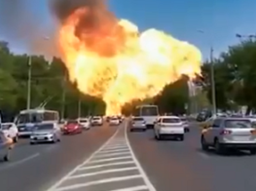 Vatrena pečurka nad gradom, meštani pomislili da su u Bejrutu (VIDEO)