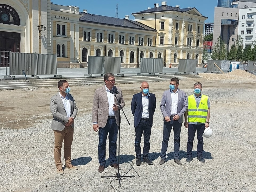 Vučić sa novog Trga objavio važnu vest o ruskoj vakcini