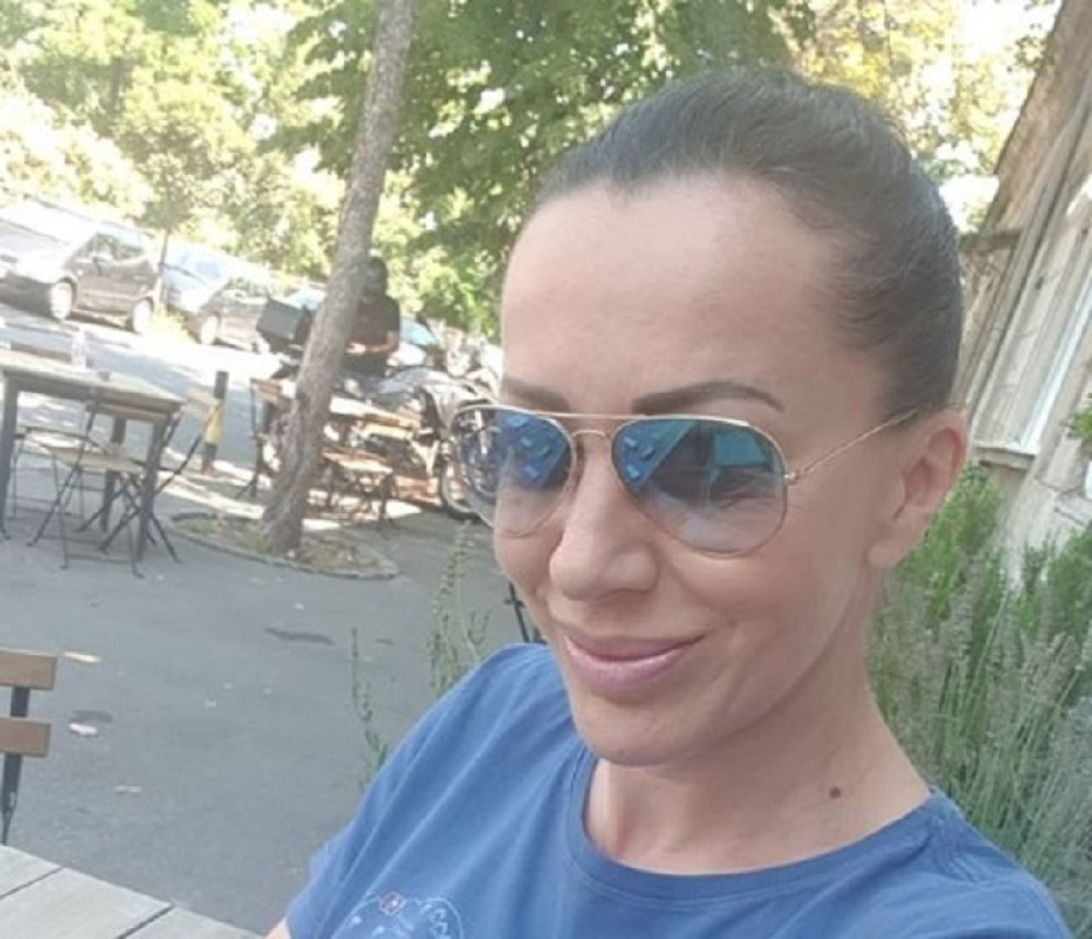 Komšije Romane Panić otkrile sve: Evo kako se pevačica ponaša nakon povratka i KO joj dolazi!