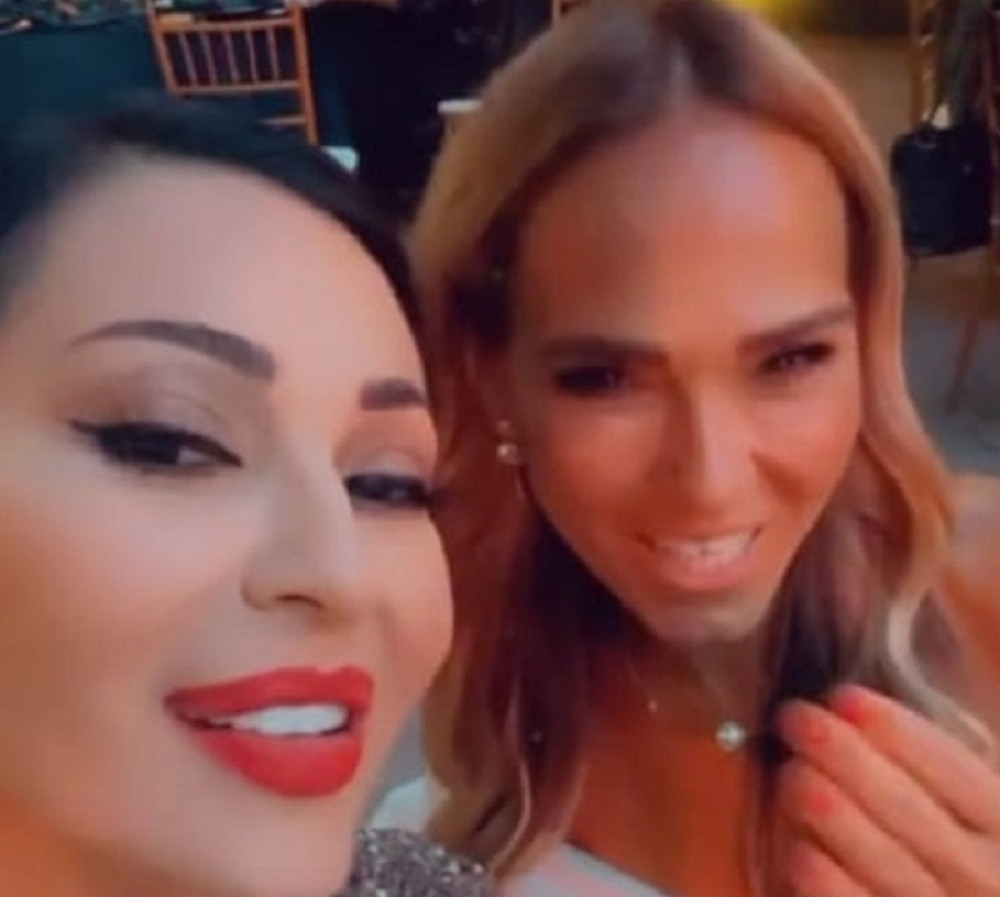 Grudi pucaju pod šljokicama: Ceca "oduvala" stajlingom u nikad raskošnijoj toaleti! (FOTO/VIDEO)