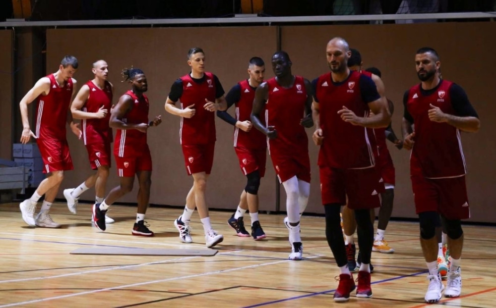 Zavirite u prvi trening košarkaša Zvezde (FOTO)