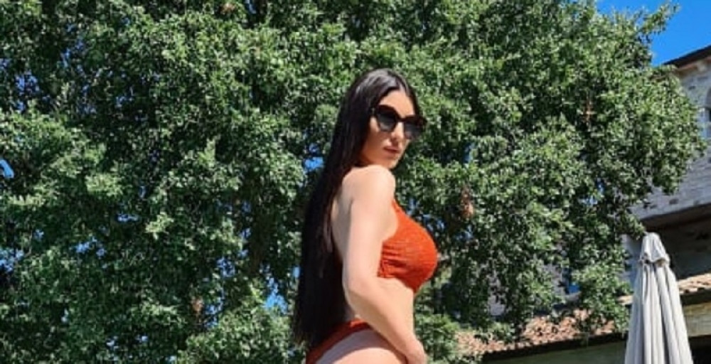 Šokiraće vas izdanje u kom je Dijana Janković izašla da prošeta ćerkicu! (VIDEO)