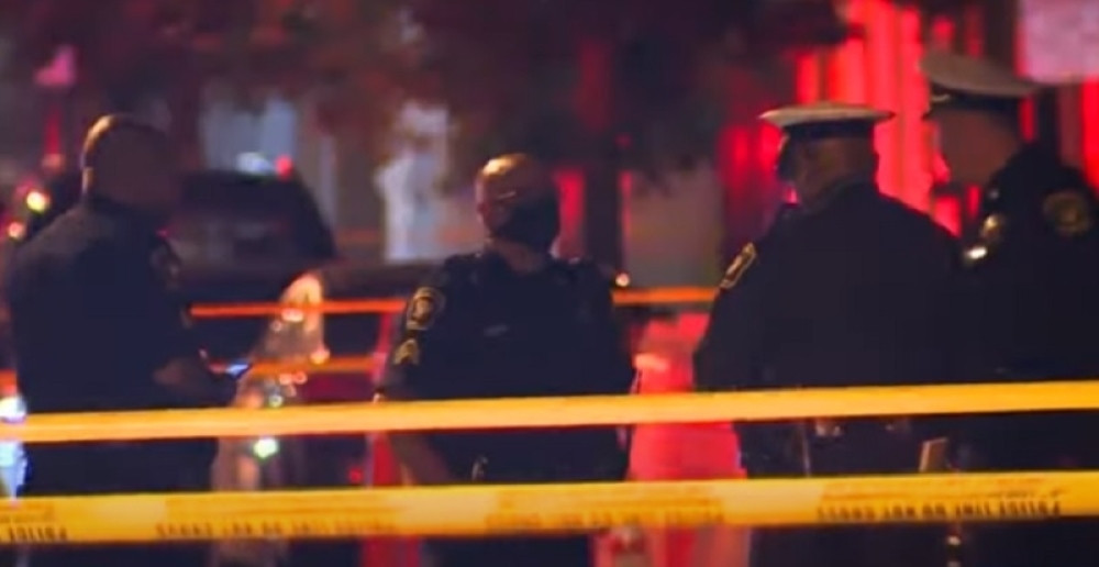 Masovna pucnjava širom grada, 18 povređenih, 4 žrtve! (VIDEO)