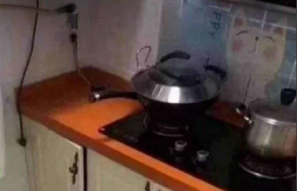 Posle ovog prizora, zgadiće vam se pomisao da letujete na lepom plavom Jadranu! (FOTO)