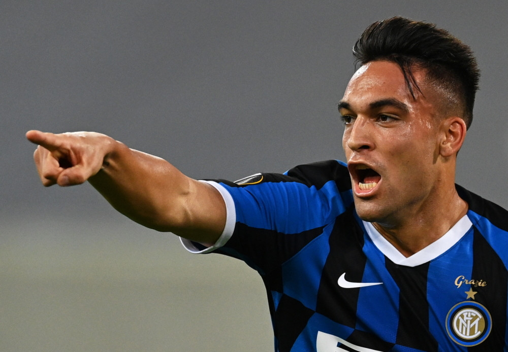 Lautaro probao da muze kravu pa pobegao od straha! (VIDEO)