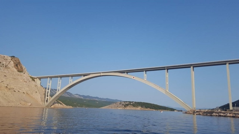 Masovan odlazak iz zemlje za samo tri dana, svi izbegli karantin!